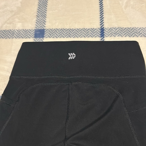 Black All in motion leggings - Picture 4 of 7